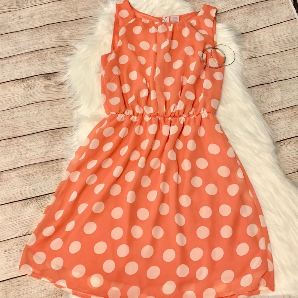🌟HP!🌟Fun and flirty polka dot mini dress - Picture 1 of 3